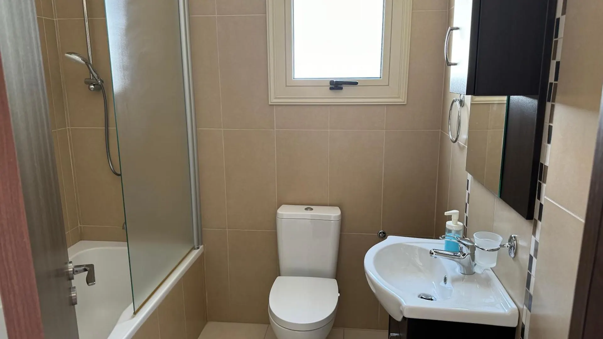 פרוטאראס Paez Villa