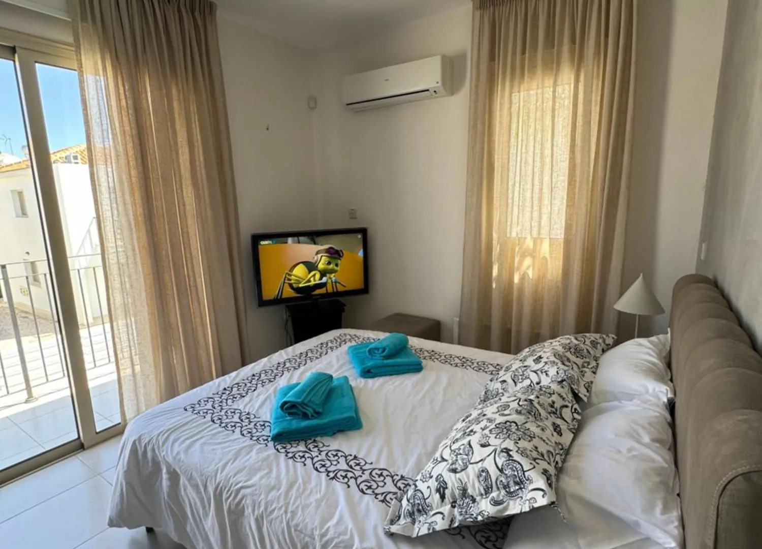 פרוטאראס Paez Villa 0*,